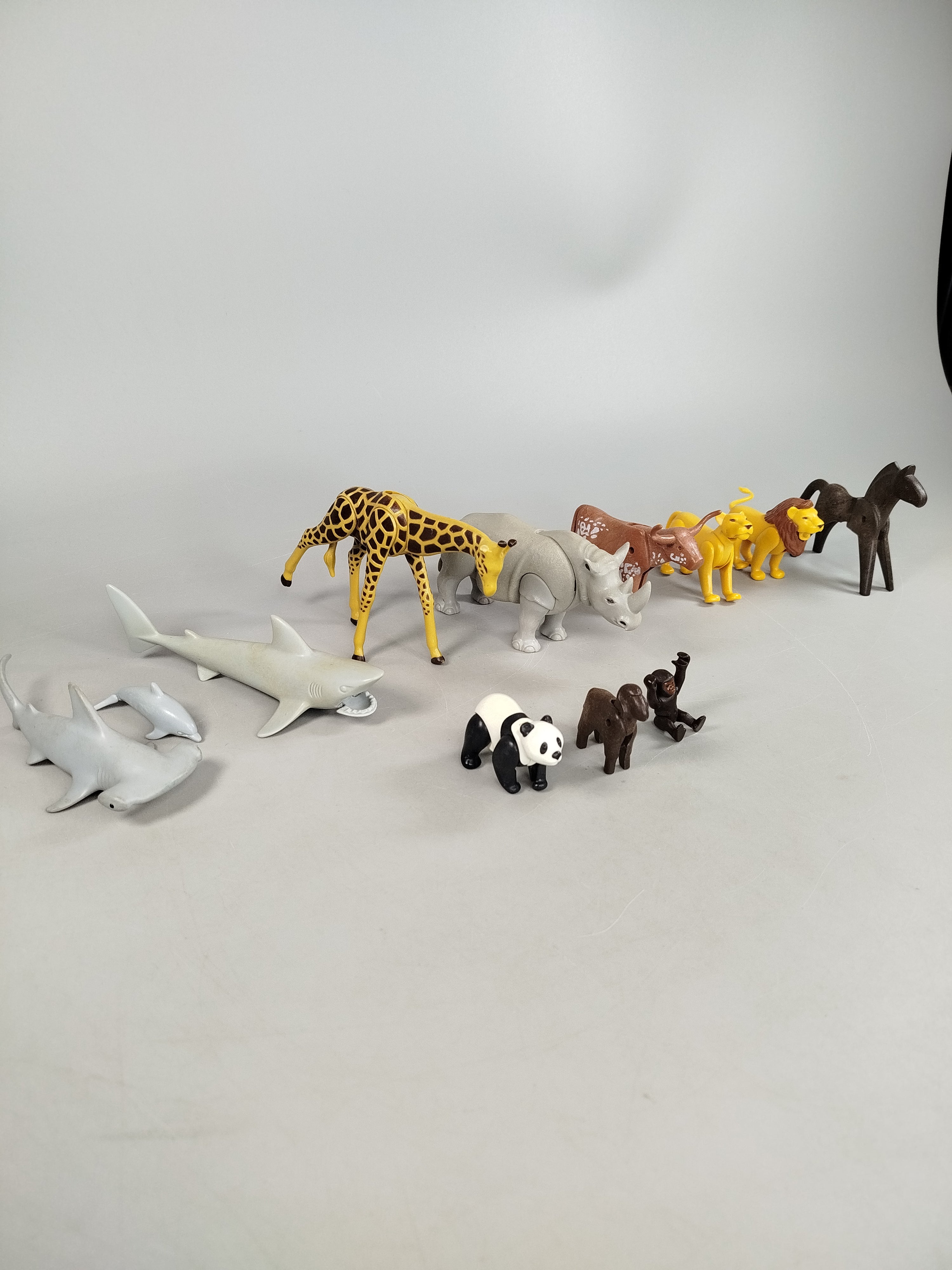 Playmobil Tierfiguren Set von 12 – Afrika & Meer Tiere